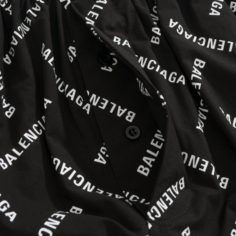 BLNCG Shorts Allover Logo Print