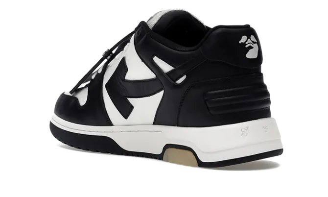 Out Of Office (Bianche e Nere)