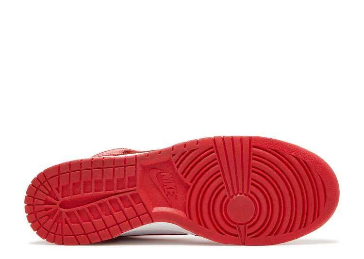 sb-dunk-high-championship-red-3.webp SB DUNK HIGH ‘CHAMPIONSHIP RED’