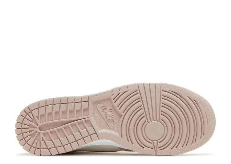 sb-dunk-high-pink-oxford-3.webp SB DUNK HIGH ‘PINK OXFORD’