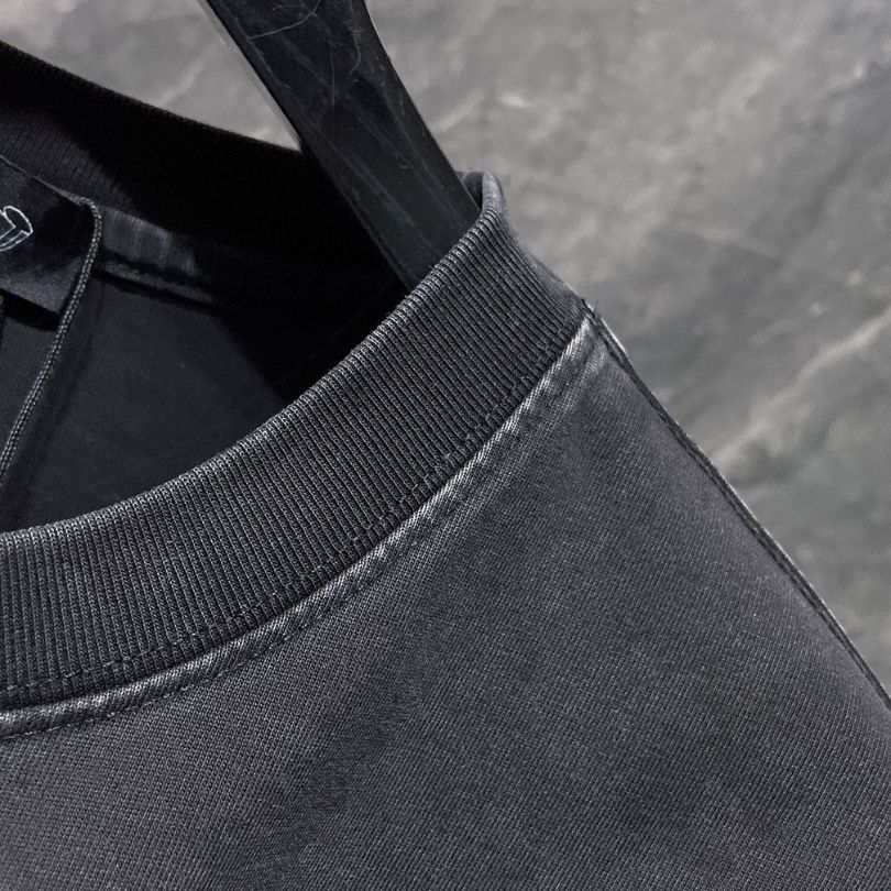 CHRM HRTS T-shirt Cross Graphic Print