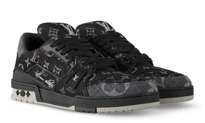 skate-sneaker-black-forest-3.webp Skate Sneaker Black Forest