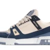 Trainer Blue