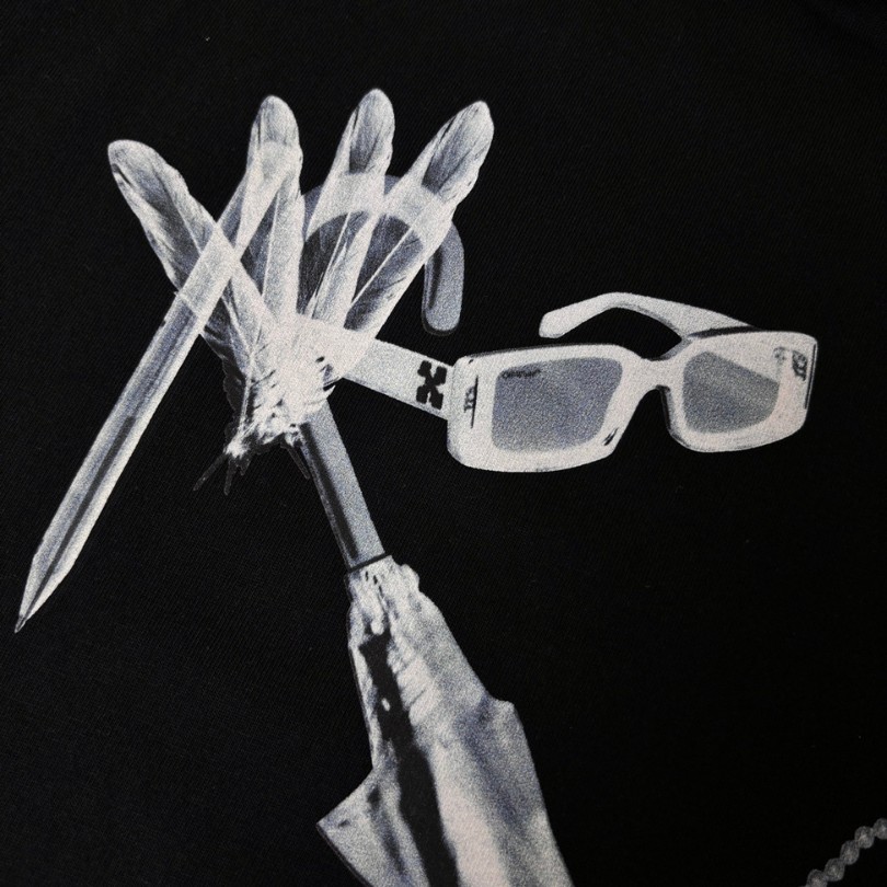 OFF-WHT T-shirt X-ray Graphic Design