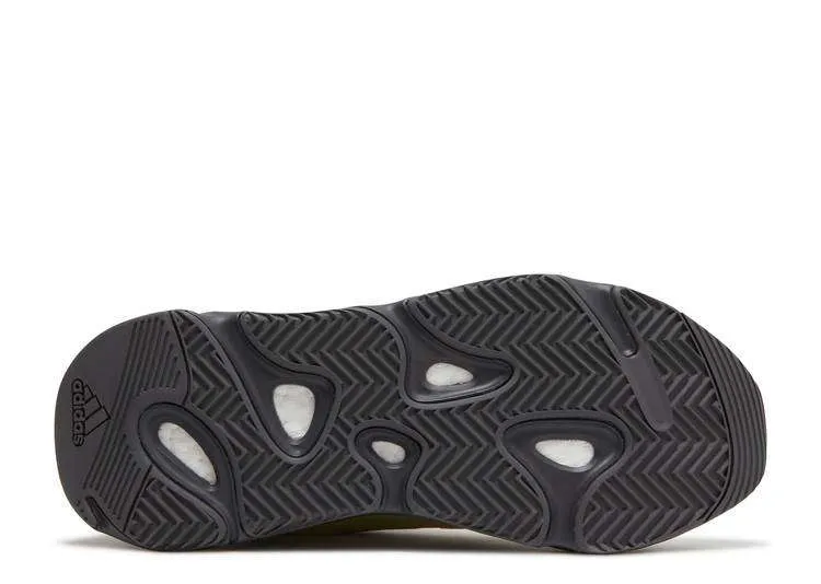 YEEZY BOOST 700 MNVN ‘RESIN’