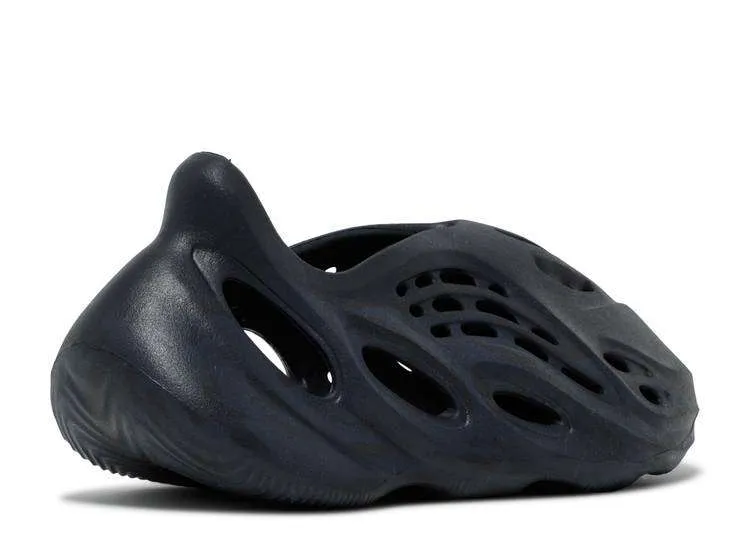 YEEZY FOAM RUNNER ‘MINERAL BLUE’