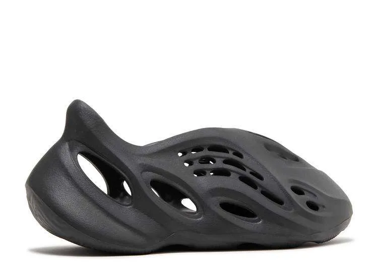 YEEZY FOAM RUNNER ‘ONYX’