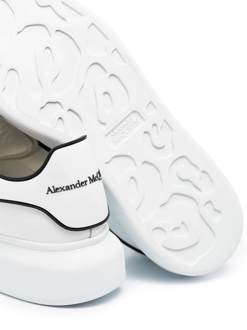 zapatillas-oversized-alexander-mcqueen-16.webp ZAPATILLAS OVERSIZED ALEXANDER MCQUEEN